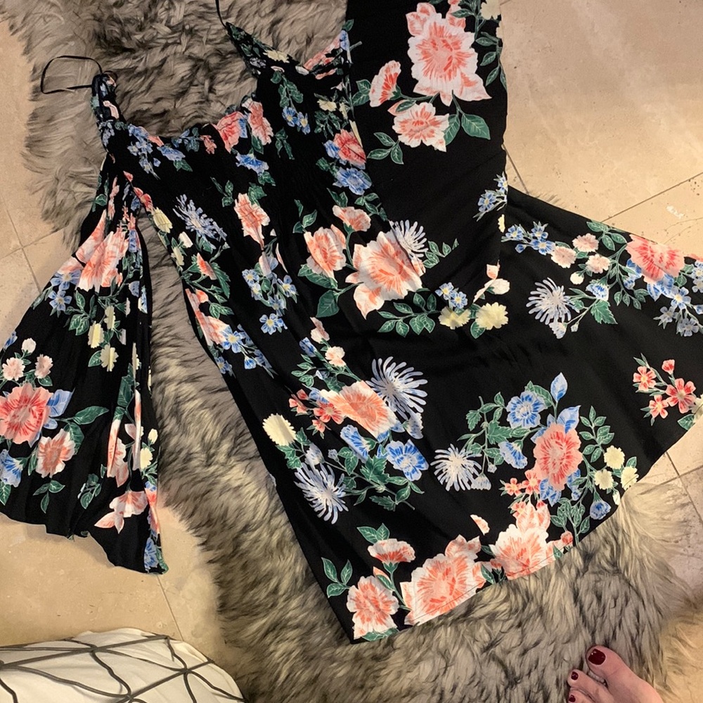 Size Small floral dress like new